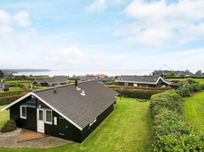 Serene Holiday Home in Ronde with Sauna, Rønde